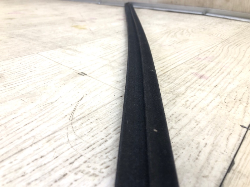 Молдинг двери передний правый FOCUS 10-18 2015 CB8 2.0 XQDA