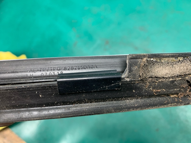 Молдинг двери задний левый QX30 16-20 2019 Внедорожник 2.0 20PET