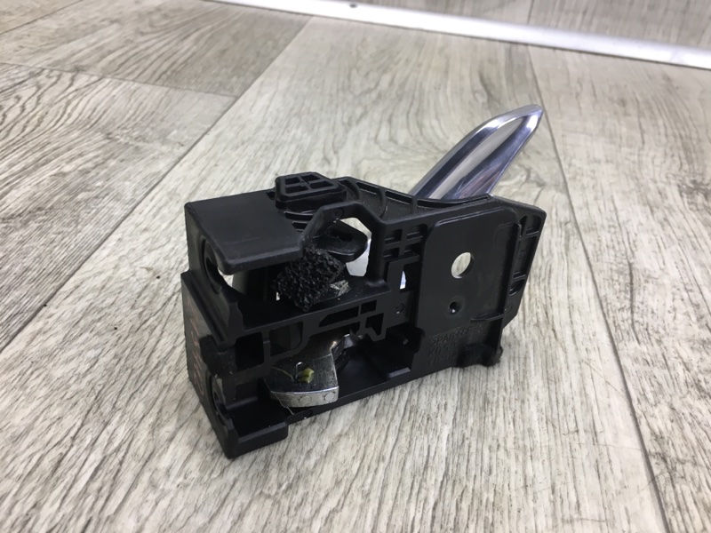 Ручка двери внутренняя правая 6 GJ 12- 2016 GJ 2.5 PYVPS Ручка двери внутренняя правая 6 GJ 12- 2016 GJ 2.5 PYVPS