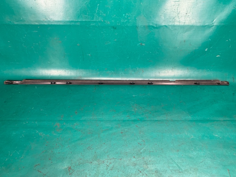 Молдинг двери задний правый TOYOTA AVALON 05-12 Седан 3.5 2GR-FE