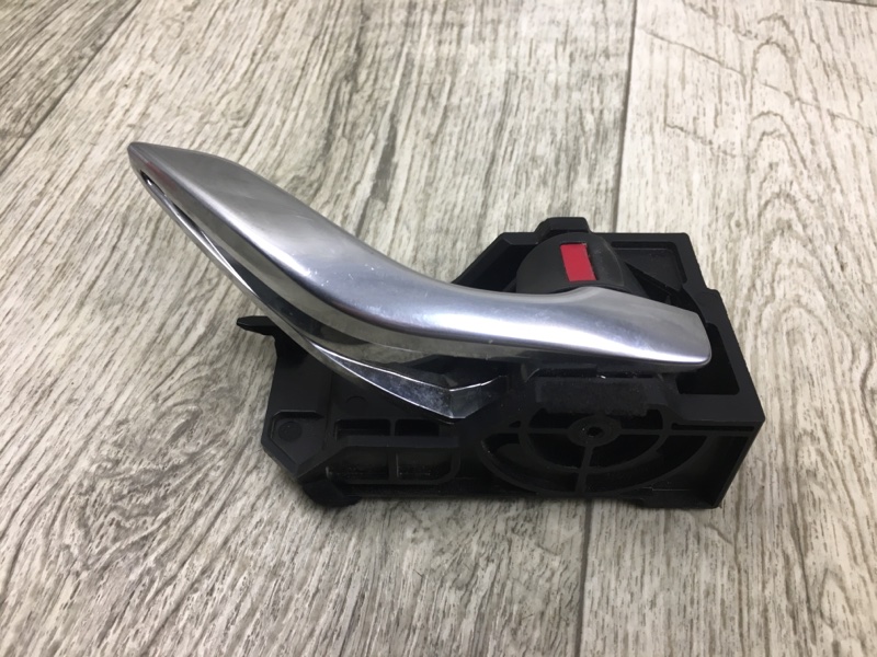 Ручка двери внутренняя правая 6 GJ 12- 2015 GJ 2.5 PYY1 Ручка двери внутренняя правая 6 GJ 12- 2015 GJ 2.5 PYY1