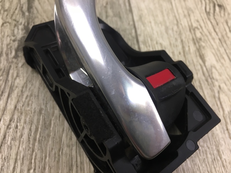 Ручка двери внутренняя правая 6 GJ 12- 2015 GJ 2.5 PYY1 Ручка двери внутренняя правая 6 GJ 12- 2015 GJ 2.5 PYY1