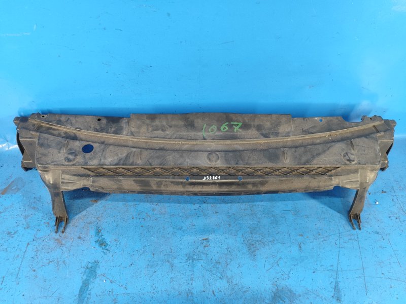 Запчасть защита переднего бампера VOLVO XC70 00–07 2006 2.5 B5254T2 30744085 Б/У Защита переднего бампера VOLVO XC70 00–07 2006 2.5 B5254T2 30744085 Б/У