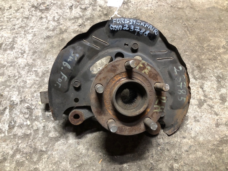 Кулак поворотный передний левый CLARUS 96-01