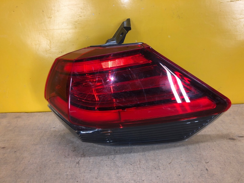 Запчасть фонарь наружный правый NISSAN X-TRAIL/ROGUE T32 13-20 265506FP0A Б/У Фонарь наружный правый NISSAN X-TRAIL/ROGUE T32 13-20 265506FP0A Б/У