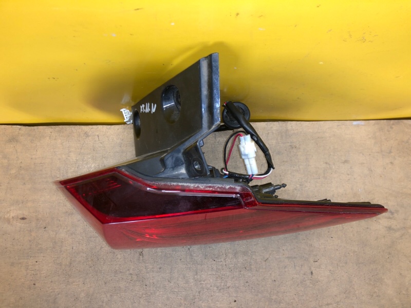 Фонарь наружный правый X-TRAIL/ROGUE T32 13-20 Фонарь наружный правый X-TRAIL/ROGUE T32 13-20