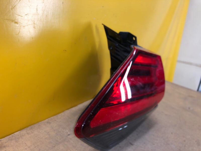 Фонарь наружный левый NISSAN X-TRAIL/ROGUE T32 13-20 Фонарь наружный левый NISSAN X-TRAIL/ROGUE T32 13-20