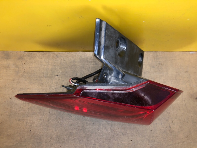 Фонарь наружный левый X-TRAIL/ROGUE T32 13-20 Фонарь наружный левый X-TRAIL/ROGUE T32 13-20