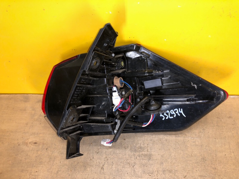 Фонарь наружный левый X-TRAIL/ROGUE T32 13-20 Фонарь наружный левый X-TRAIL/ROGUE T32 13-20