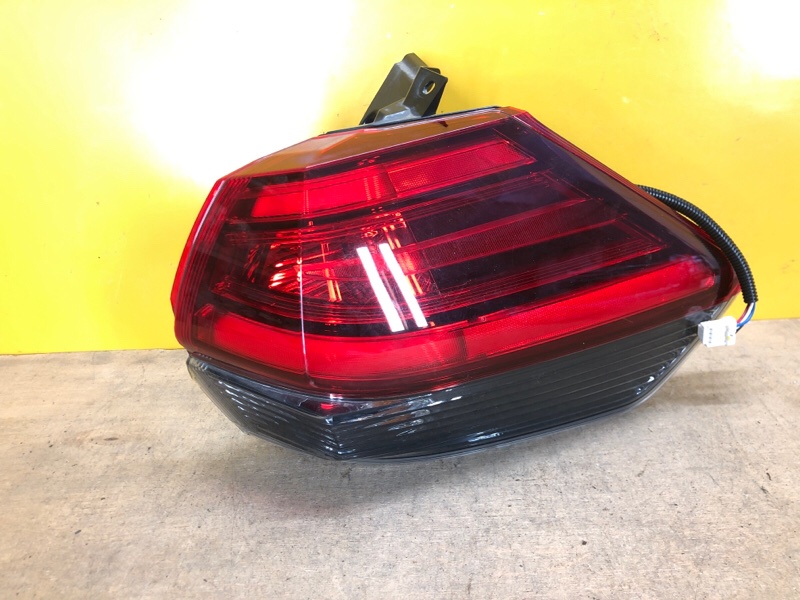 Запчасть фонарь наружный правый NISSAN X-TRAIL/ROGUE T32 13-20 265506FP0A Б/У Фонарь наружный правый NISSAN X-TRAIL/ROGUE T32 13-20 265506FP0A Б/У