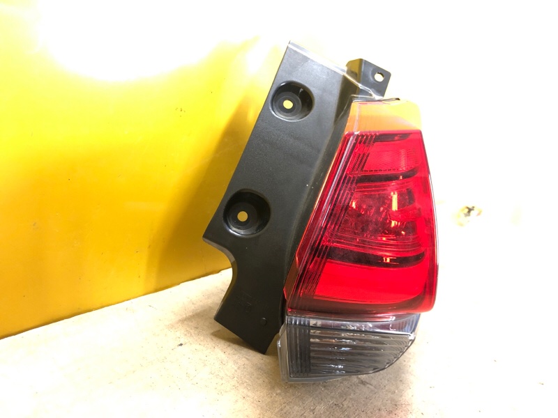 Фонарь наружный правый NISSAN X-TRAIL/ROGUE T32 13-20 Фонарь наружный правый NISSAN X-TRAIL/ROGUE T32 13-20