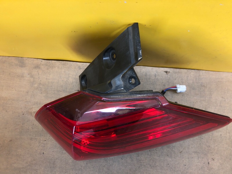 Фонарь наружный правый X-TRAIL/ROGUE T32 13-20 Фонарь наружный правый X-TRAIL/ROGUE T32 13-20