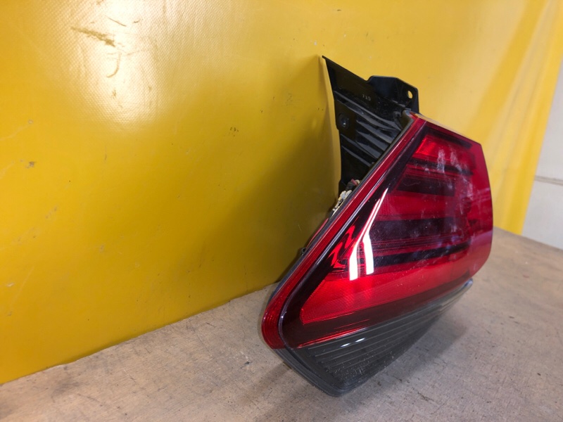 Фонарь наружный левый NISSAN X-TRAIL/ROGUE T32 13-20 Фонарь наружный левый NISSAN X-TRAIL/ROGUE T32 13-20