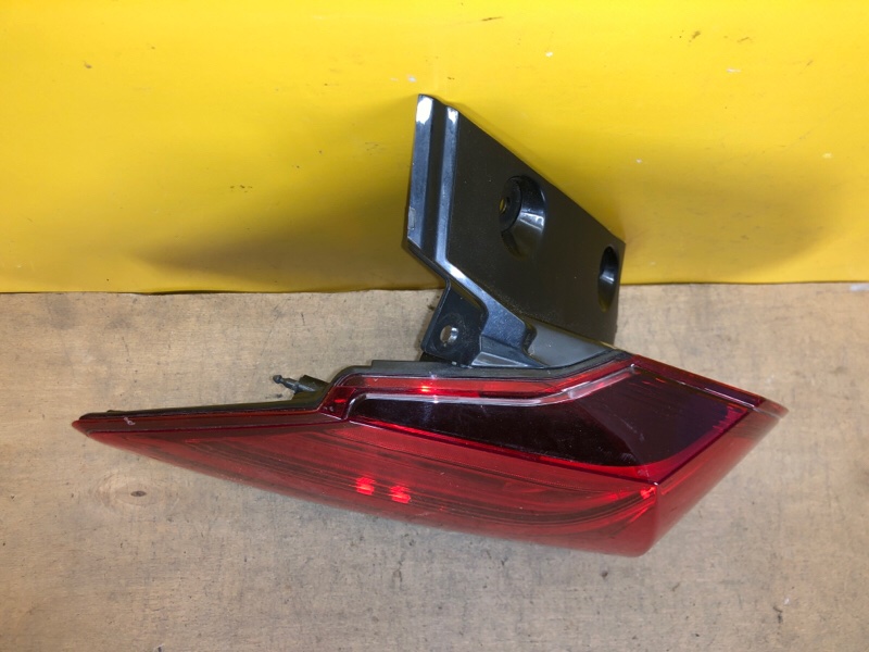 Фонарь наружный левый X-TRAIL/ROGUE T32 13-20 Фонарь наружный левый X-TRAIL/ROGUE T32 13-20