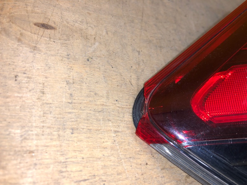 Фонарь наружный левый X-TRAIL/ROGUE T32 13-20 Фонарь наружный левый X-TRAIL/ROGUE T32 13-20