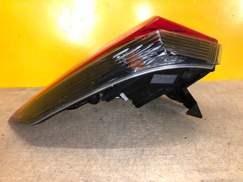 Фонарь наружный левый X-TRAIL/ROGUE T32 13-20 Фонарь наружный левый X-TRAIL/ROGUE T32 13-20