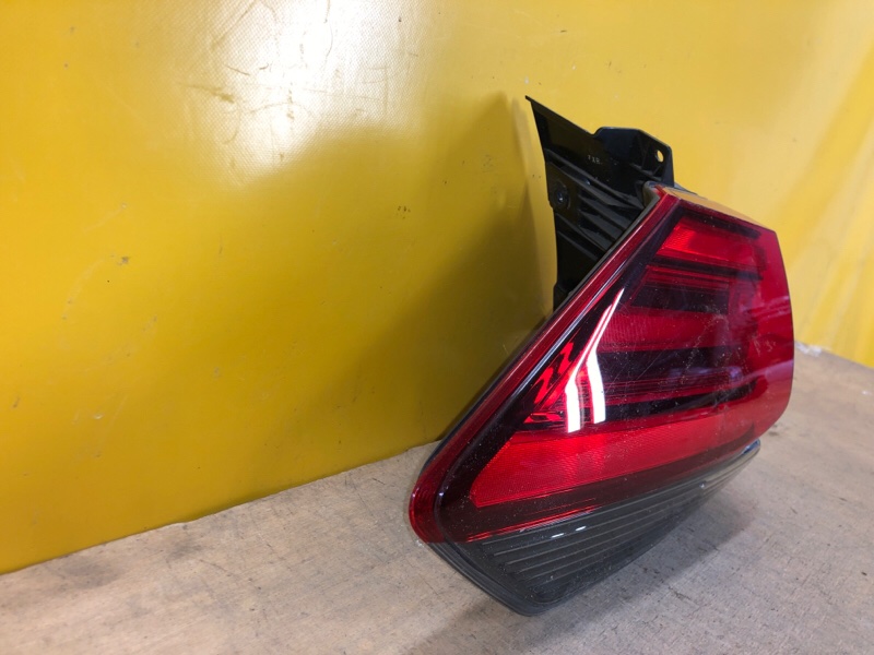 Фонарь наружный левый NISSAN X-TRAIL/ROGUE T32 13-20 Фонарь наружный левый NISSAN X-TRAIL/ROGUE T32 13-20