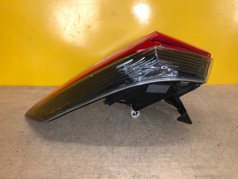 Фонарь наружный левый X-TRAIL/ROGUE T32 13-20 Фонарь наружный левый X-TRAIL/ROGUE T32 13-20