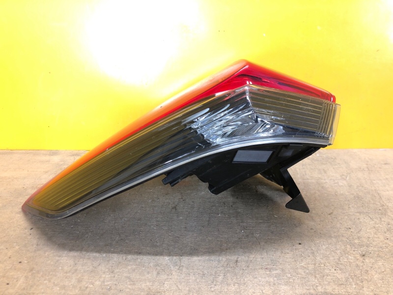 Фонарь наружный левый X-TRAIL/ROGUE T32 13-20 Фонарь наружный левый X-TRAIL/ROGUE T32 13-20