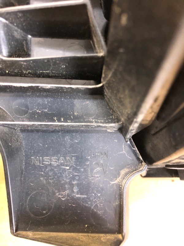 Фонарь наружный левый X-TRAIL/ROGUE T32 13-20 Фонарь наружный левый X-TRAIL/ROGUE T32 13-20