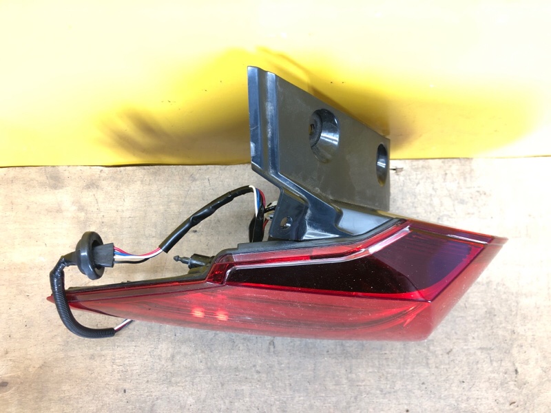 Фонарь наружный левый X-TRAIL/ROGUE T32 13-20 Фонарь наружный левый X-TRAIL/ROGUE T32 13-20