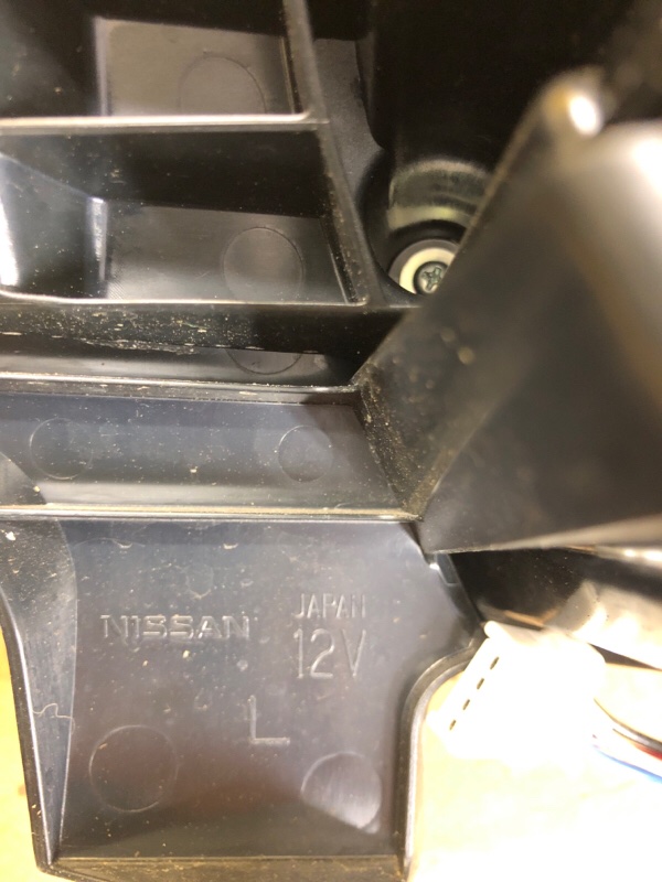 Фонарь наружный левый X-TRAIL/ROGUE T32 13-20 Фонарь наружный левый X-TRAIL/ROGUE T32 13-20