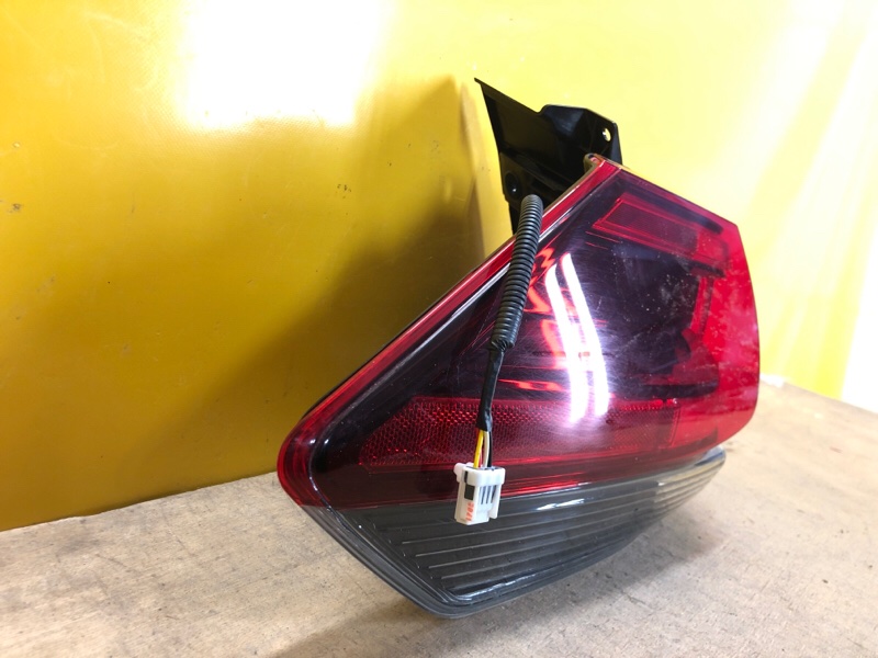 Фонарь наружный левый NISSAN X-TRAIL/ROGUE T32 13-20 Фонарь наружный левый NISSAN X-TRAIL/ROGUE T32 13-20