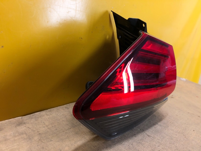Фонарь наружный левый NISSAN X-TRAIL/ROGUE T32 13-20 Фонарь наружный левый NISSAN X-TRAIL/ROGUE T32 13-20