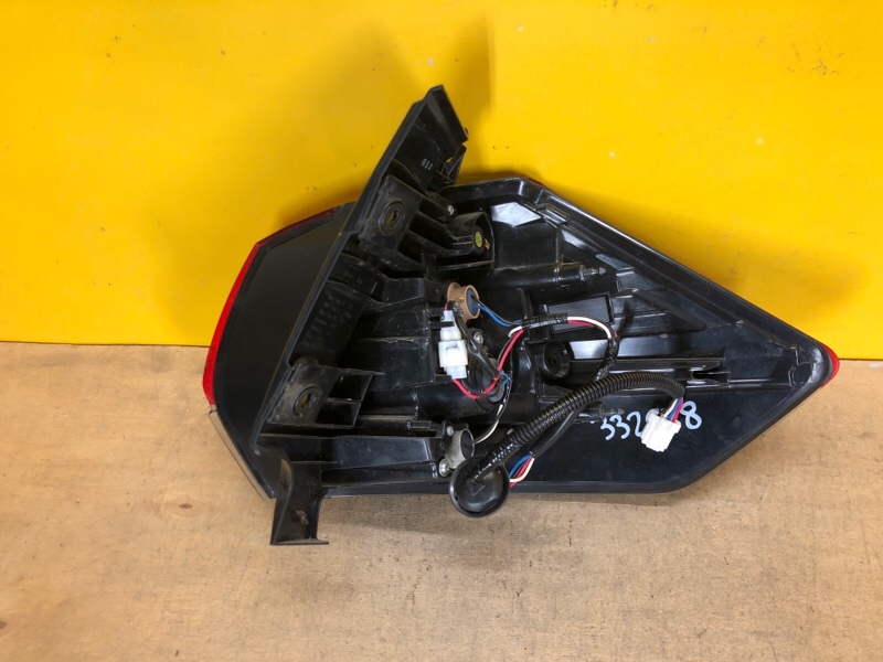 Фонарь наружный левый X-TRAIL/ROGUE T32 13-20 Фонарь наружный левый X-TRAIL/ROGUE T32 13-20