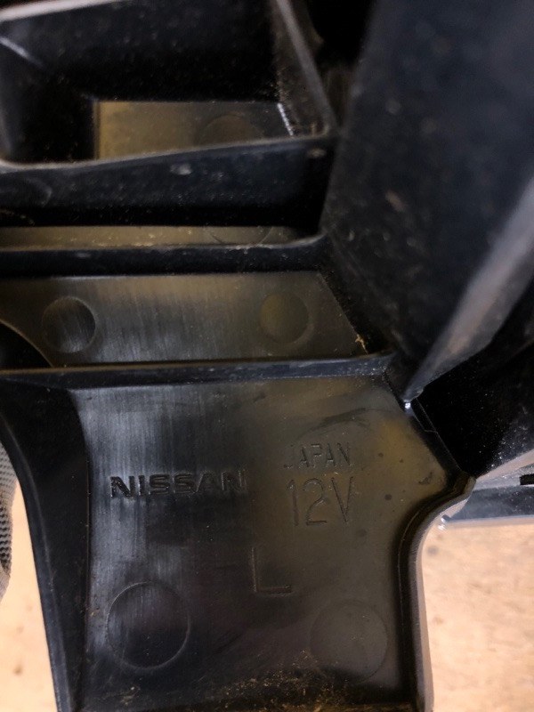 Фонарь наружный левый X-TRAIL/ROGUE T32 13-20 Фонарь наружный левый X-TRAIL/ROGUE T32 13-20