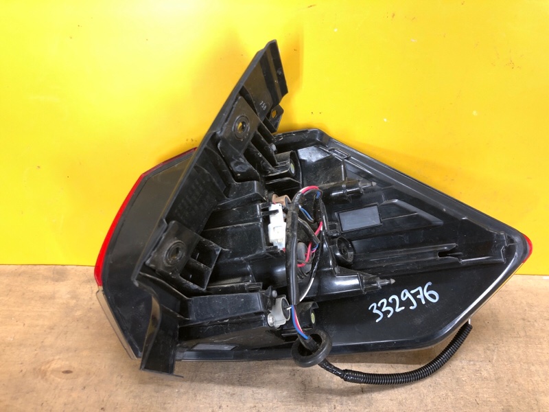 Фонарь наружный левый X-TRAIL/ROGUE T32 13-20 Фонарь наружный левый X-TRAIL/ROGUE T32 13-20