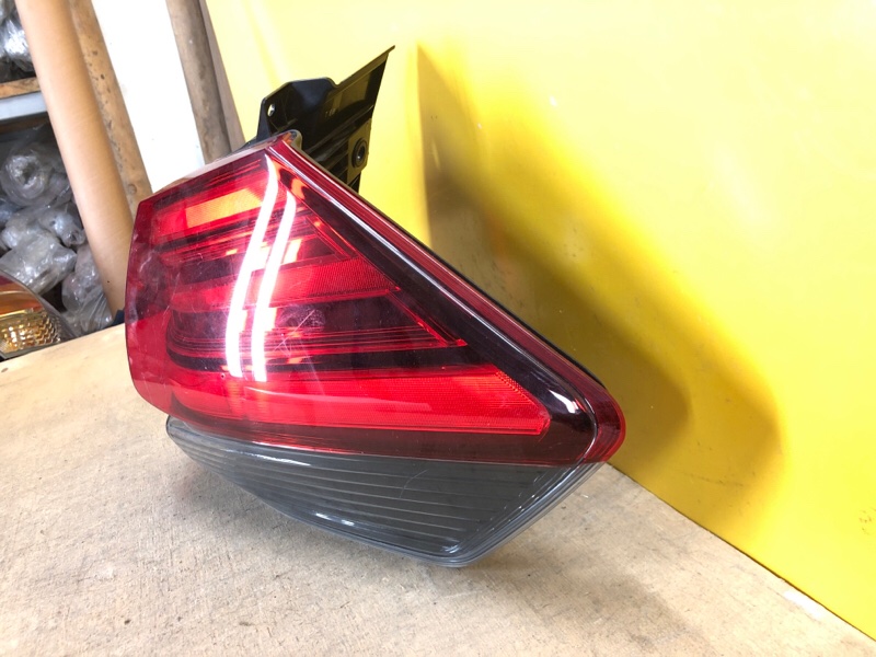 Фонарь наружный правый X-TRAIL/ROGUE T32 13-20 Фонарь наружный правый X-TRAIL/ROGUE T32 13-20