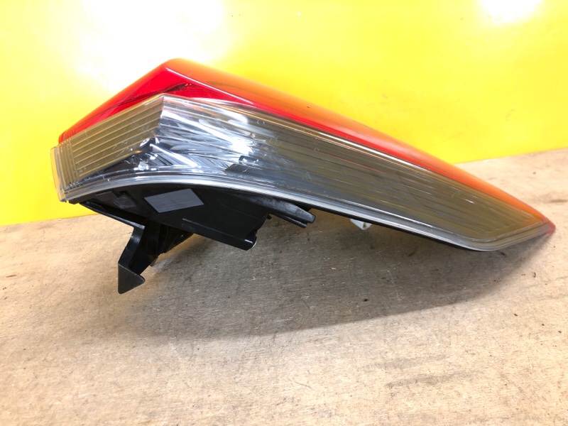 Фонарь наружный правый X-TRAIL/ROGUE T32 13-20 Фонарь наружный правый X-TRAIL/ROGUE T32 13-20