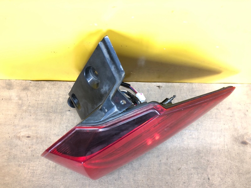 Фонарь наружный правый X-TRAIL/ROGUE T32 13-20 Фонарь наружный правый X-TRAIL/ROGUE T32 13-20