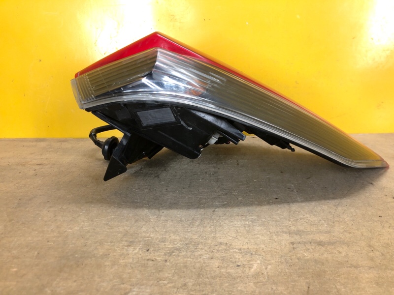 Фонарь наружный правый X-TRAIL/ROGUE T32 13-20 Фонарь наружный правый X-TRAIL/ROGUE T32 13-20