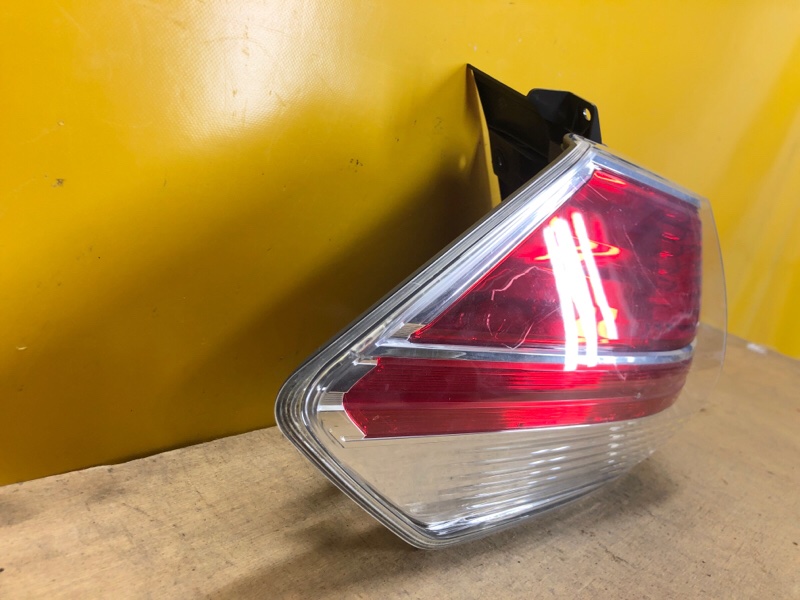Фонарь наружный левый NISSAN X-TRAIL/ROGUE T32 13-20 Фонарь наружный левый NISSAN X-TRAIL/ROGUE T32 13-20