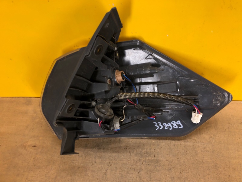 Фонарь наружный левый X-TRAIL/ROGUE T32 13-20 Фонарь наружный левый X-TRAIL/ROGUE T32 13-20