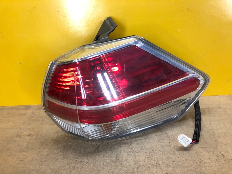 Запчасть фонарь наружный правый NISSAN X-TRAIL/ROGUE T32 13-20 26550-4BA0A Б/У Фонарь наружный правый NISSAN X-TRAIL/ROGUE T32 13-20 26550-4BA0A Б/У