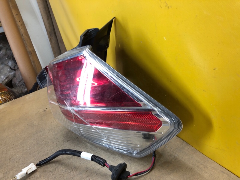 Фонарь наружный правый X-TRAIL/ROGUE T32 13-20 Фонарь наружный правый X-TRAIL/ROGUE T32 13-20