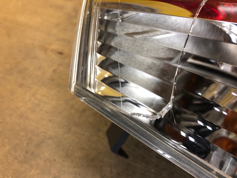 Фонарь наружный правый X-TRAIL/ROGUE T32 13-20 Фонарь наружный правый X-TRAIL/ROGUE T32 13-20