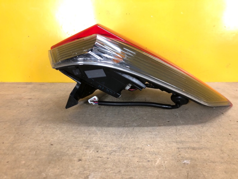 Фонарь наружный правый X-TRAIL/ROGUE T32 13-20 Фонарь наружный правый X-TRAIL/ROGUE T32 13-20