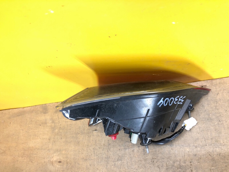 Фонарь внутренний левый X-TRAIL/ROGUE T32 13-20 Фонарь внутренний левый X-TRAIL/ROGUE T32 13-20