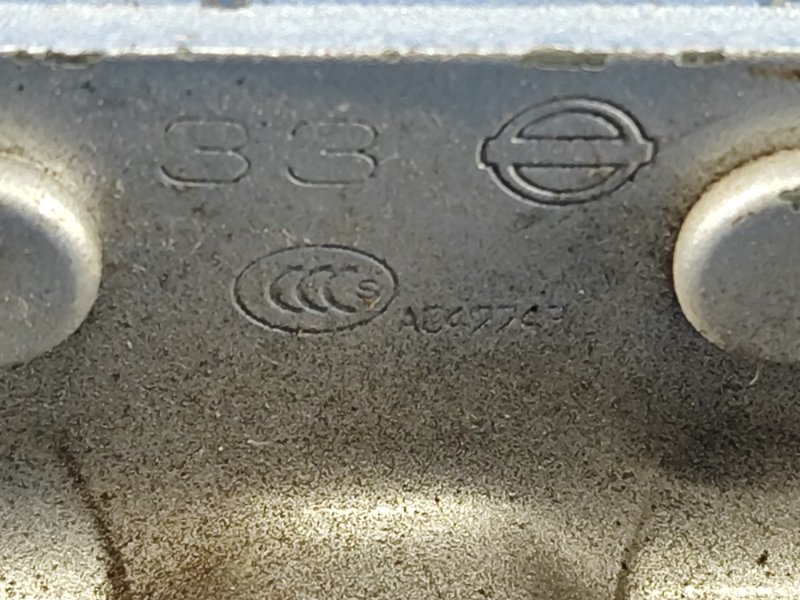 Петля двери верхняя правая NISSAN LEAF 10-17