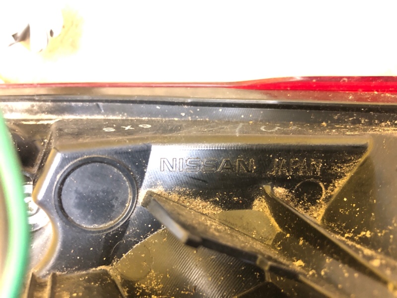 Фонарь внутренний левый X-TRAIL/ROGUE T32 13-20