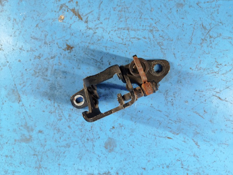 Петля двери верхняя задняя правая CHRYSLER SEBRING 06-10