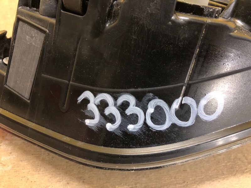 Фонарь внутренний левый X-TRAIL/ROGUE T32 13-20 Фонарь внутренний левый X-TRAIL/ROGUE T32 13-20