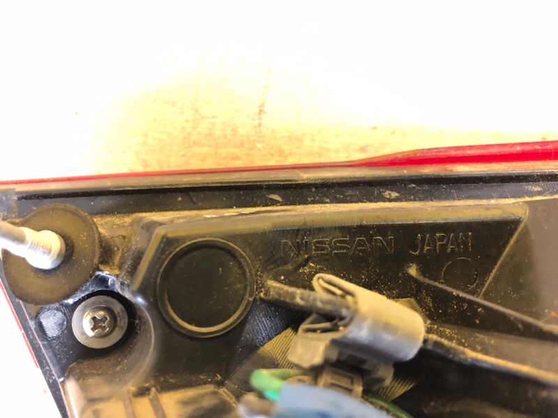 Фонарь внутренний левый X-TRAIL/ROGUE T32 13-20 Фонарь внутренний левый X-TRAIL/ROGUE T32 13-20