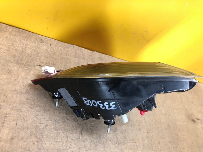 Фонарь внутренний правый X-TRAIL/ROGUE T32 13-20 Фонарь внутренний правый X-TRAIL/ROGUE T32 13-20