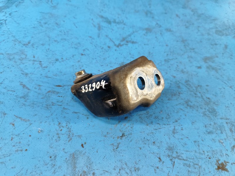 Запчасть петля двери передняя левая FORD MUSTANG 15- 2017 3.7 C37PDED FR3Z-6322800-A Б/У Петля двери передняя левая FORD MUSTANG 15- 2017 3.7 C37PDED FR3Z-6322800-A Б/У