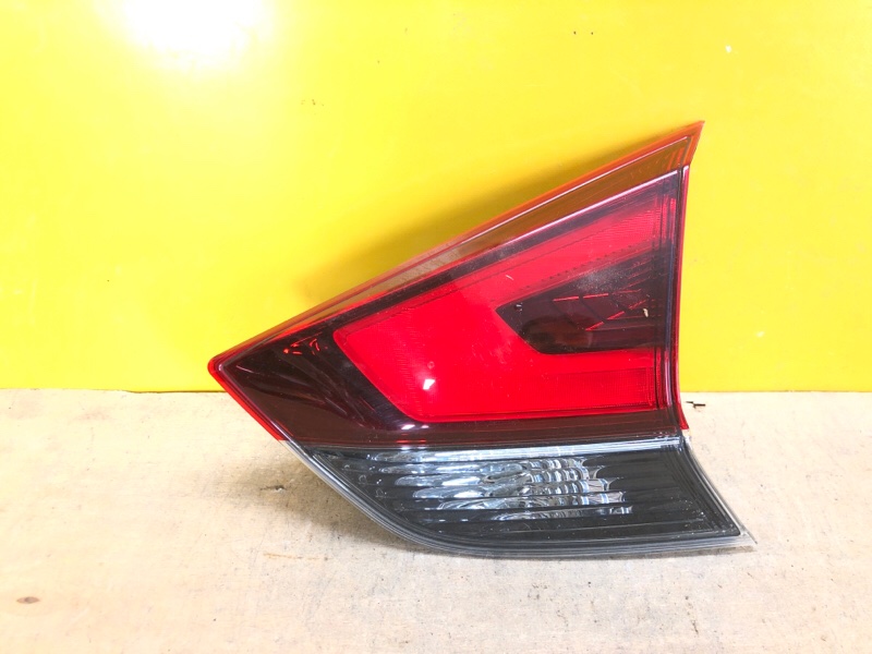Фонарь внутренний правый NISSAN X-TRAIL/ROGUE T32 13-20 26550-6FL5A Б/У